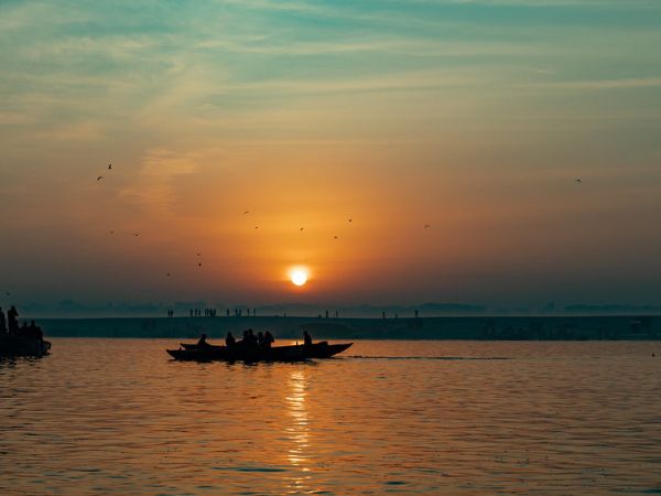 Sunrise and sunset boat ride in Varanasi